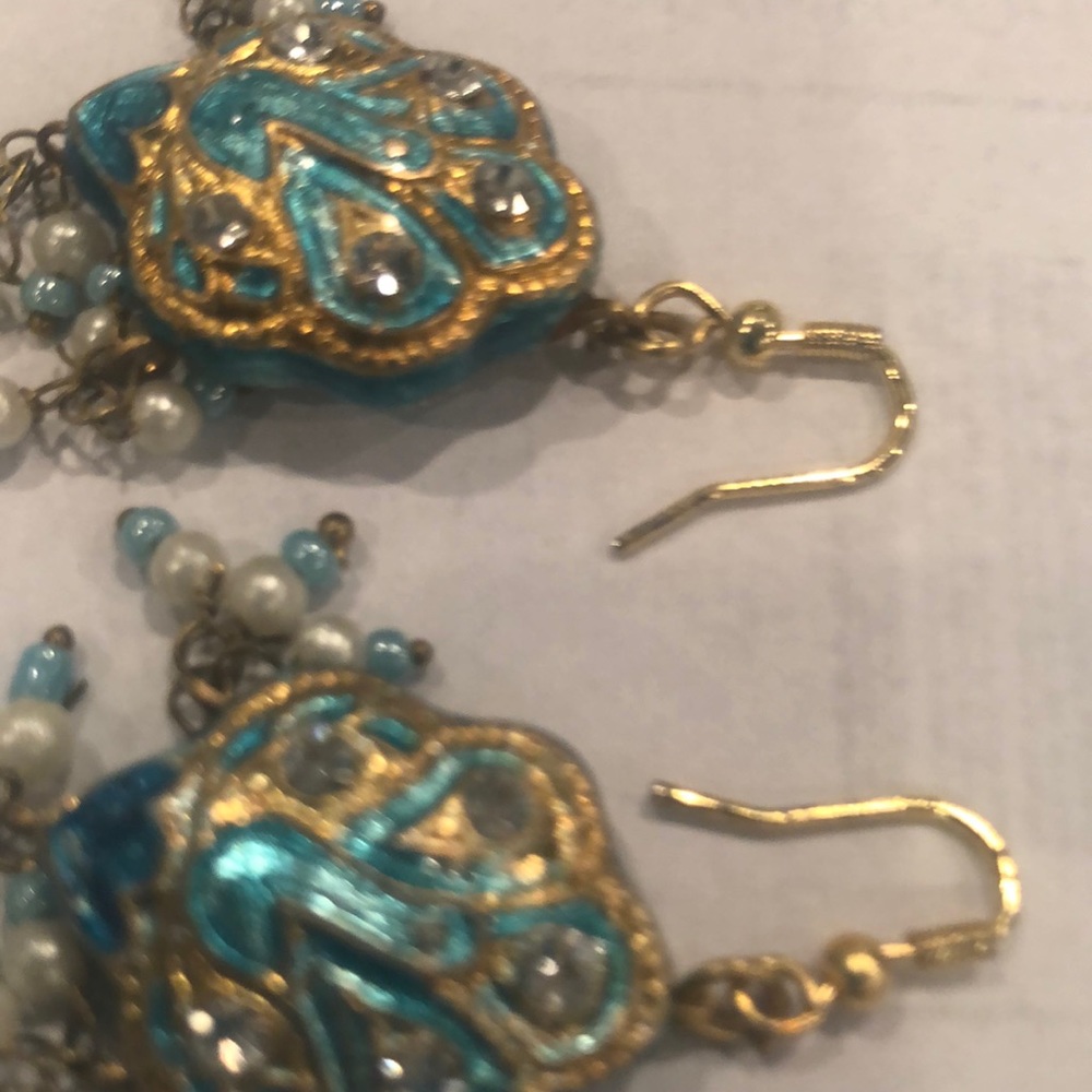 COPY - Saks Fith Ave. Beautiful turquoise glass e…